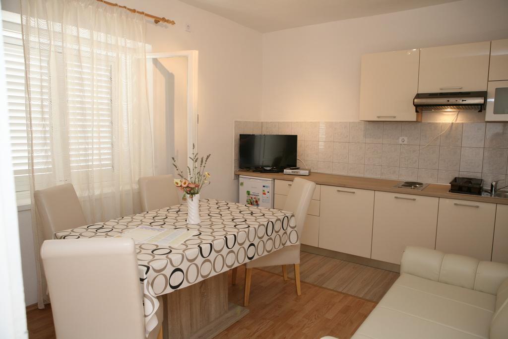 Apartments Radic Trogir Room photo